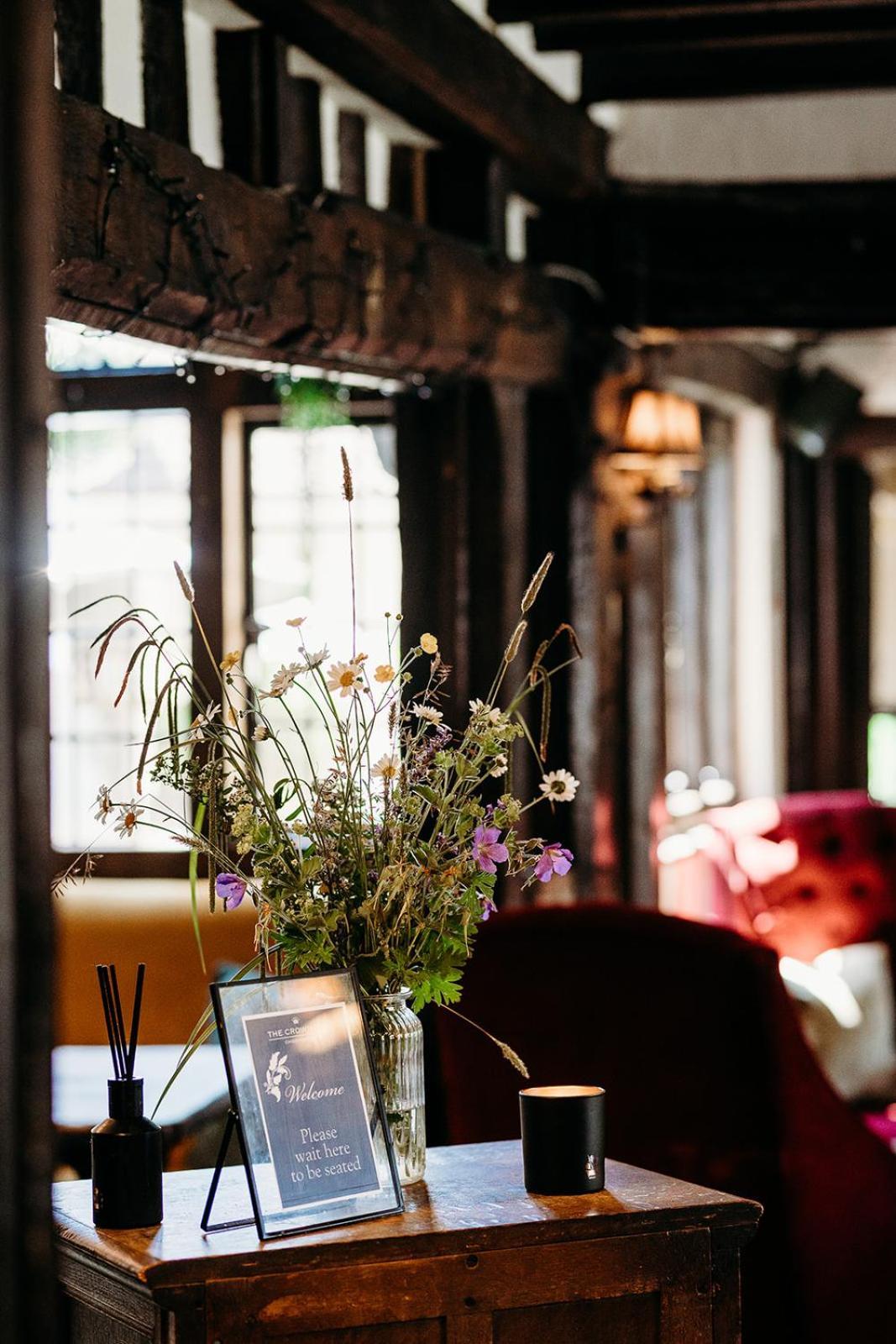 The Crown Inn Chiddingfold Exterior foto