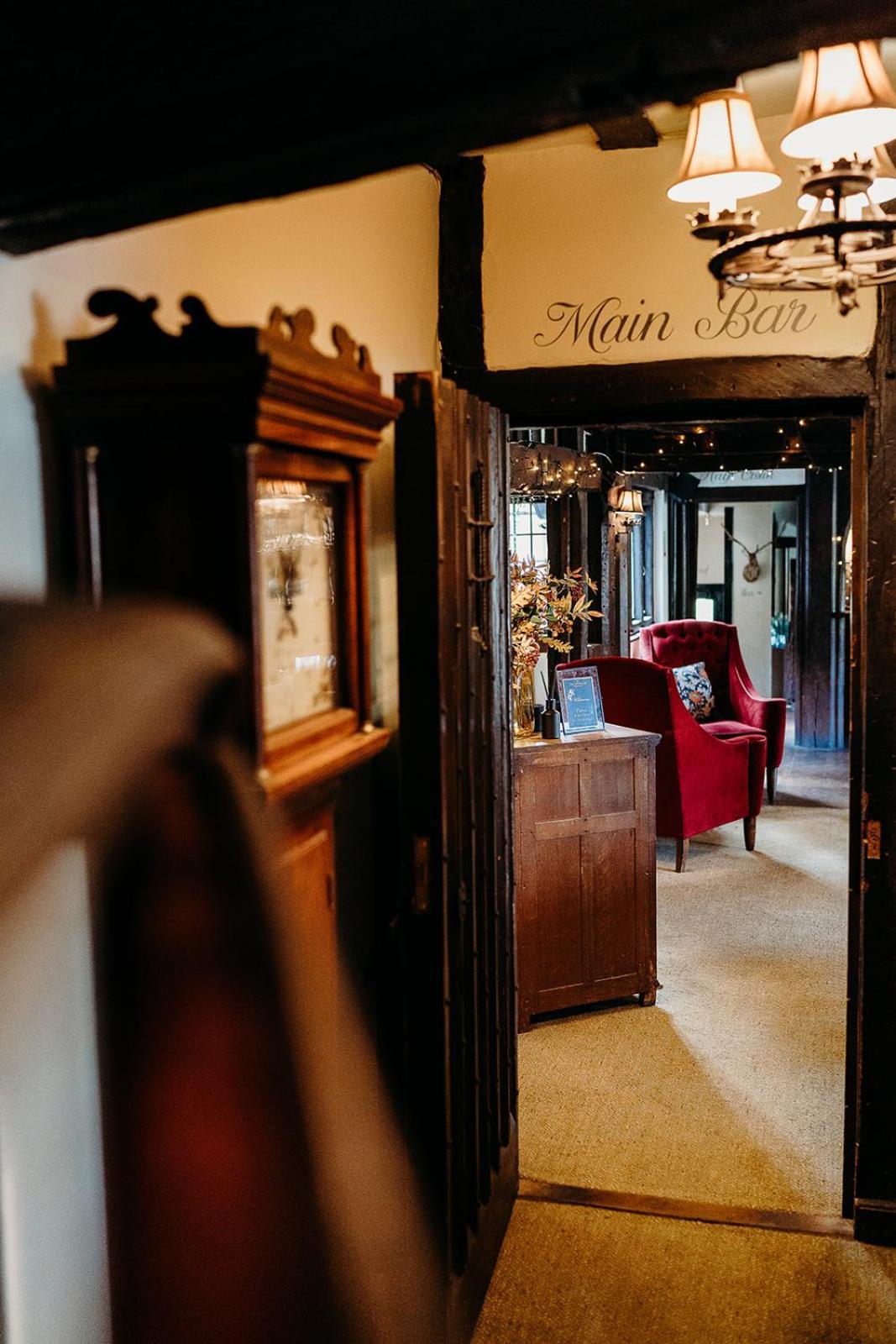 The Crown Inn Chiddingfold Exterior foto